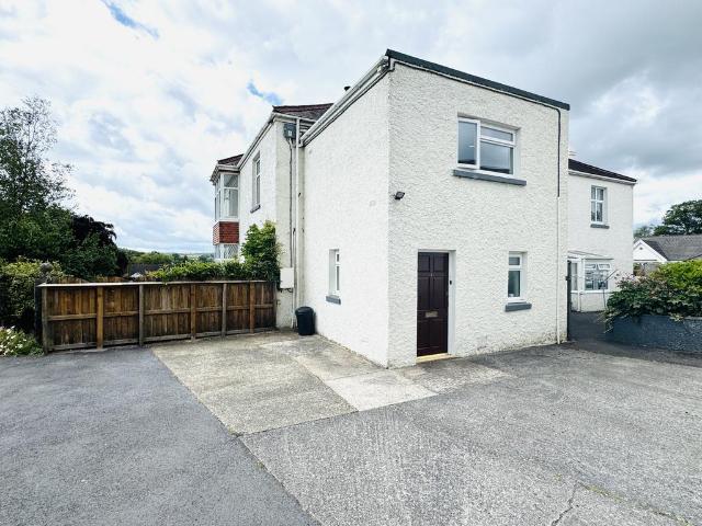 Bolahaul Road, Carmarthen, SA31 1 bed maisonette to rent £600 pcm £138 pw