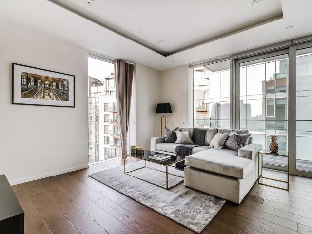 Bolander Grove, Earls Court, London, SW6 2 bed flat to rent £4,117 pcm £950 pw