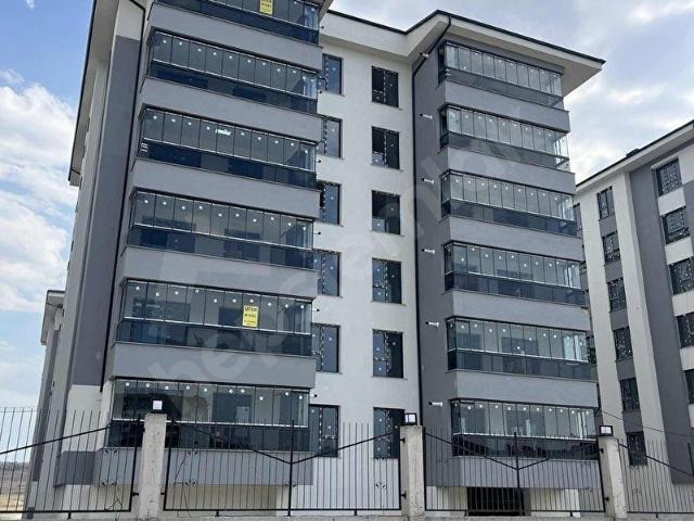 BOLAT'TAN YİĞİTPARK MERCAN SİTESİ ARAKAT 2+1 DAİRE
