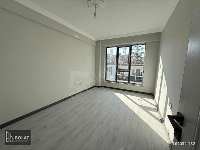 BOLAT'TAN EMEK MH. ERTAŞ CD. YAKINI ARAKAT ÇİFT BALKON GENİŞ 2+0