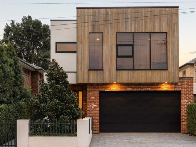 Bold Architectural Brilliance with Eastern Suburb Status