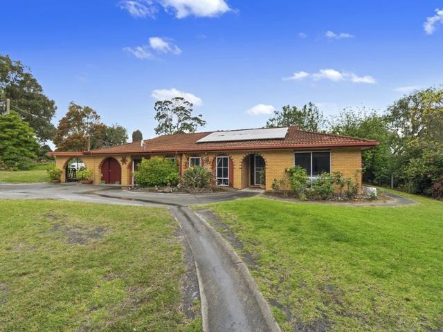 Bold Character, Rural Freedom & Dual Living Flexibility on 3,656m²