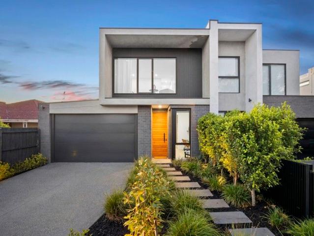 Bold Design, Bespoke Detail & a Panoramic View