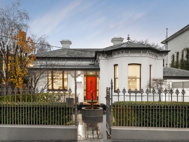 Bold Design, Family Comfort and a Coveted Hawthorn Address
