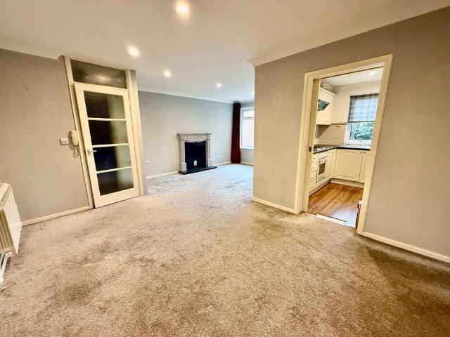 Boldmere Gardens Boldmere 2 bed flat to rent £995 pcm £230 pw