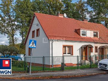 Dom bliźniak z potencjałem, 4 pokoje, ogród 604 m²