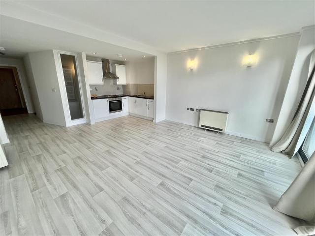 Bolero Square, NOTTINGHAM 1 bed flat to rent £775 pcm £179 pw