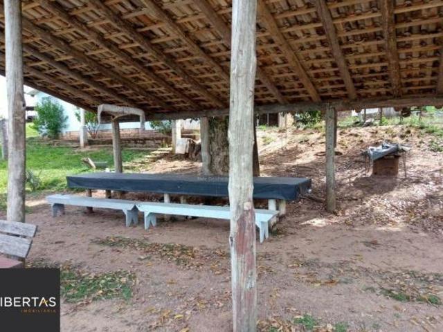 Boletto Imóveis vende Sitio na RS, Com 7 casas, 2 comerciais, excelente local pa