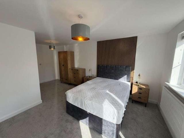 Boleyn Avenue, Peterborough, PE2