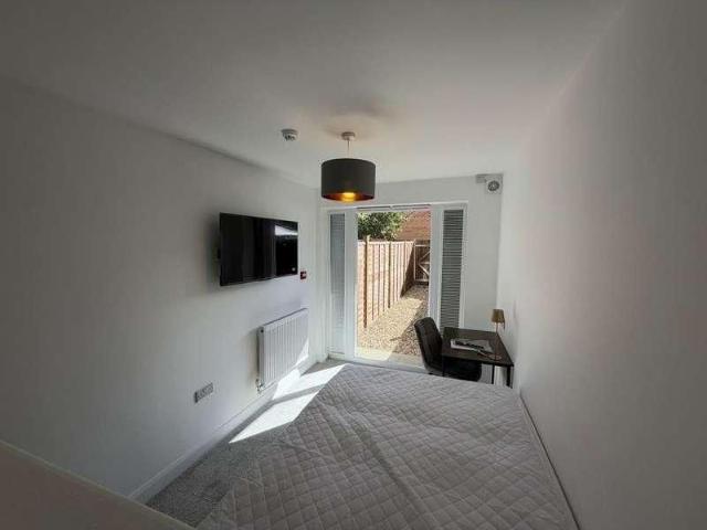 Boleyn Avenue, Peterborough, PE2