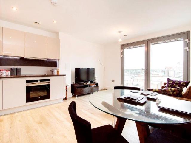 Boleyn Road, Dalston, London, N16 1 bed apartment to rent £2,100 pcm £485 pw