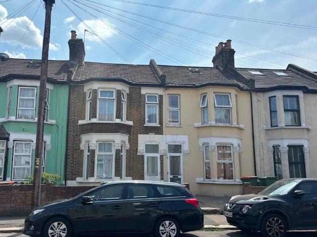 Boleyn Road, Forest Gate E7, 4 bed detached house to rent, £2,900 pcm | PrimeLocation