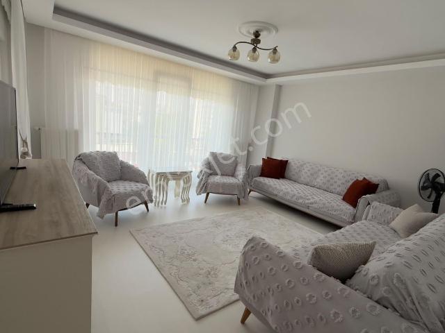 Bölge Uzmanı Rahşan Çam | Cam Balkon Ulaşıma Yakın 2+1 Daire