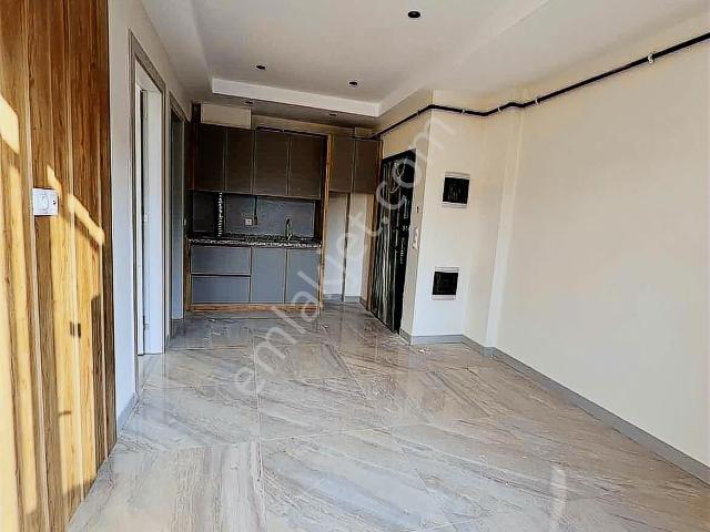 Bölge Hastanesi Yakın Cadde Üstü Ön Cephe 1+1 Apart!son Fiyat