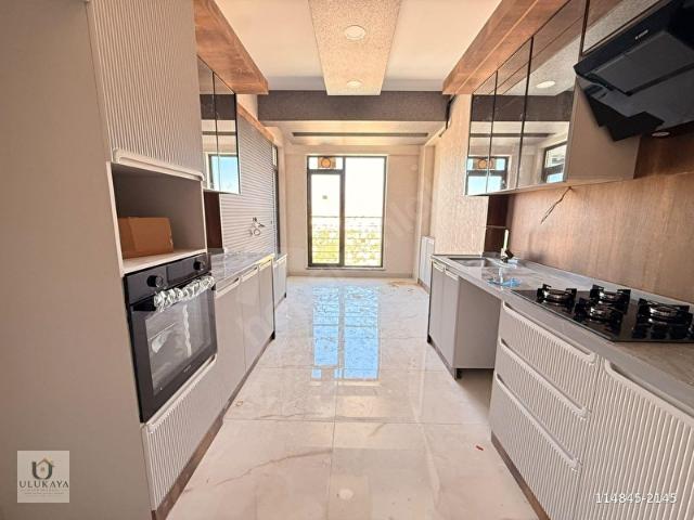 BÖLGENİN TEK GÖZDESİ MANZARALI YERDEN ISITMALI 3+1 SATILIK DAİRE