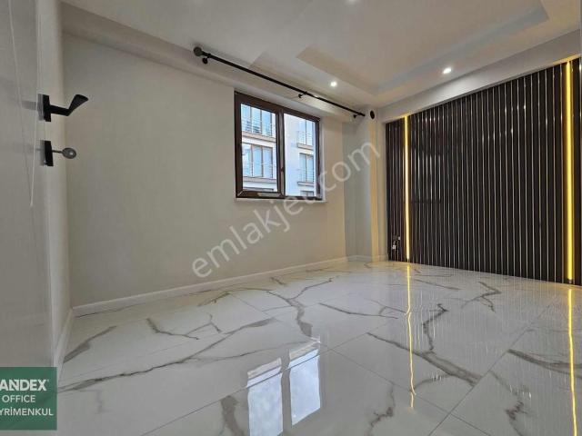 Bölgenin En Lüks Sıfır 2+1 Geniş Apartı Her Katta Tek Apart