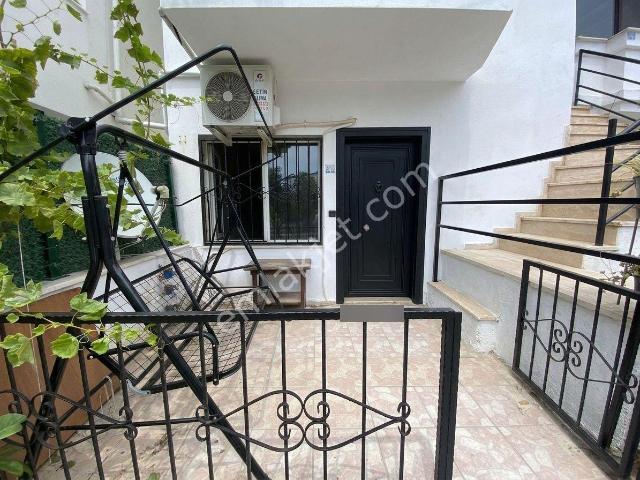 Bölgede Düz Girişili Merkeze Çok Yakın 2+1 Giriş Kat Daire