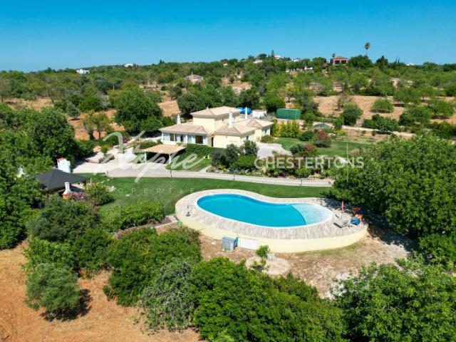 Boliqueime Moradia V5 Com 18.350m2 Terreno Para Venda