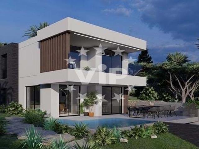 BOLIQUEIME TERRENO COM PROJECTO APROVADO PARA MORADIA QUATRO QUARTOS
