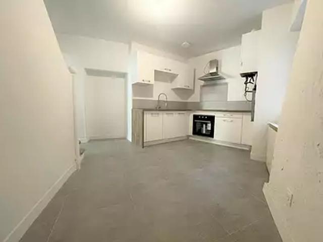 Bollène 84500 Location maison 4 pièces t4 terrasse