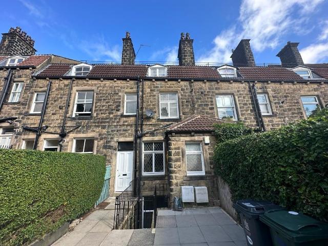 Bolling Road, Ilkley 2 bed apartment to rent £1,300 pcm £300 pw