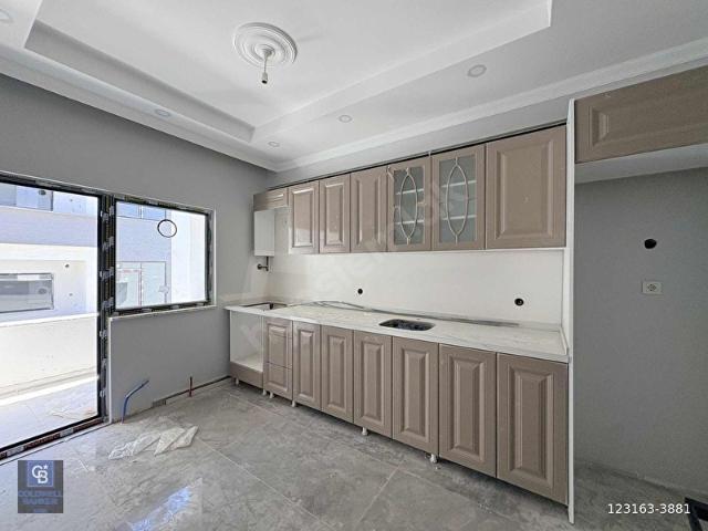 SİTE İÇİNDE MODERN 2+1 ARA KAT DAİRE