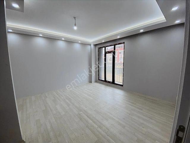 Bolluca Emlak`tan Satılık 2+1 Ters Dublex Daire