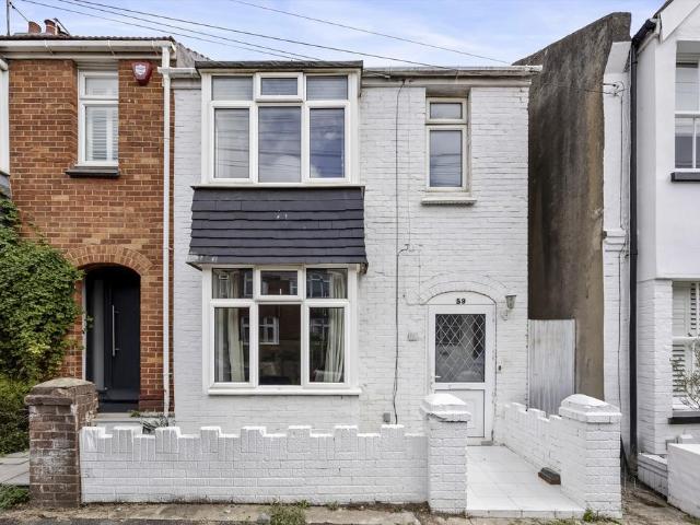 Bolsover Road, Hove BN3 4 bed end of terrace house to rent £2,595 pcm £599 pw