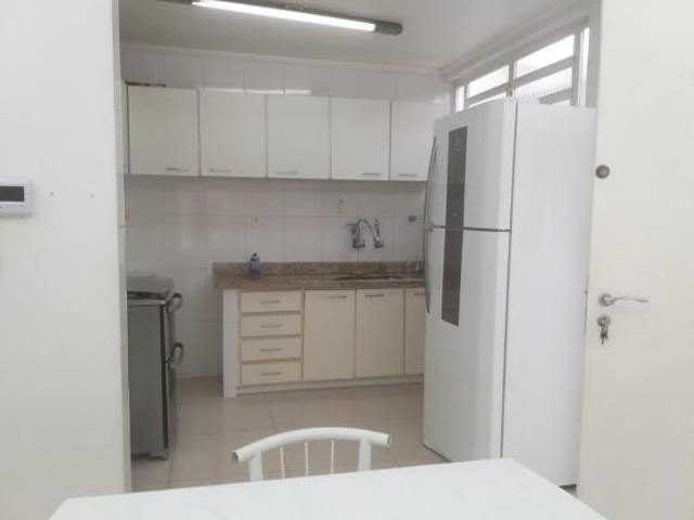 Boqueirão, Ótimo Sobrado, 162 m2, terreno 8 X 20 m, 3 dormitórios, Suite, 2 Salas