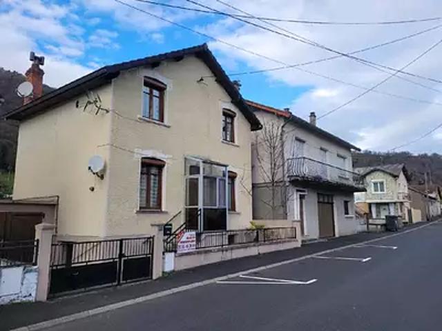 Bort les Orgues 19110 Achat / Vente maison 5 pièces t5 au dernier étage