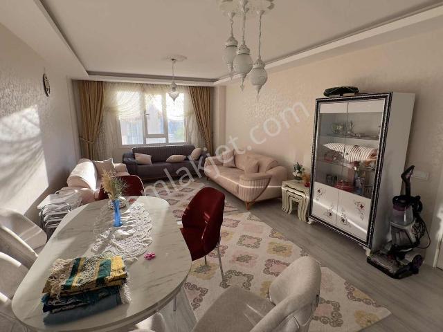 Bor Başpınarda Kiralık Geniş Ve Masrafsız 3+1 Daire