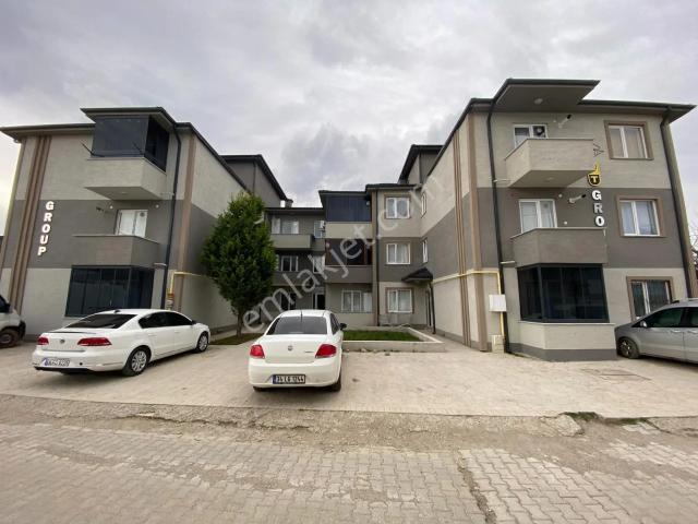 Bora Emlak'dan Yeni Mahalle'de Eşyalı Kiralık 1+1 Daire