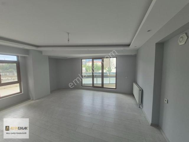 Borazanlar'da D 100 Cepheli, 1. Kat, 2+1 Satılık Daire 80m²