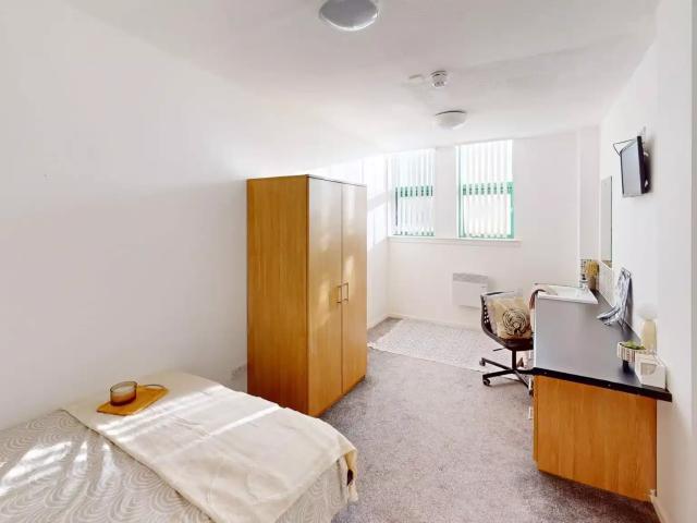 Borden Court, Liverpool Student Accommodation | Amber