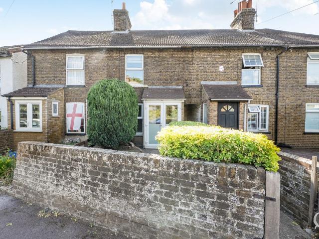 Borden Lane, Sittingbourne, Kent ME10, 2 bed link detached house to rent, £1,200 pcm | PrimeLocation