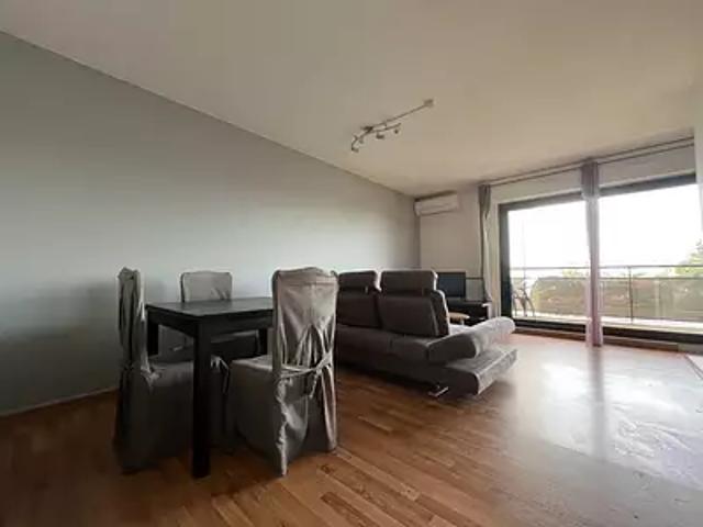 Bordeaux 33200 Location appartement 2 pièces t2 au dernier étage parking