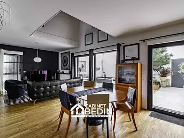 Bordeaux 33300 Achat / Vente maison 5 pièces t5 au dernier étage terrasse