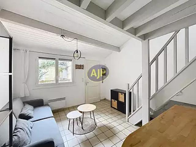 Bordeaux 33800 Achat / Vente maison 2 pièces t2 au dernier étage