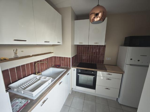 BORDEAUX CAUDERAN T2 MEUBLE AVEC BALCON + PARKING