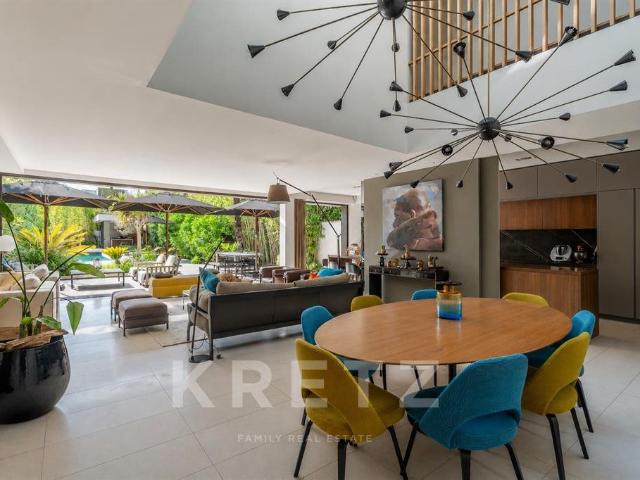 Bordeaux – Caudéran | Villa d'architecte de 400 m², une oasi. 400m² Bordeaux