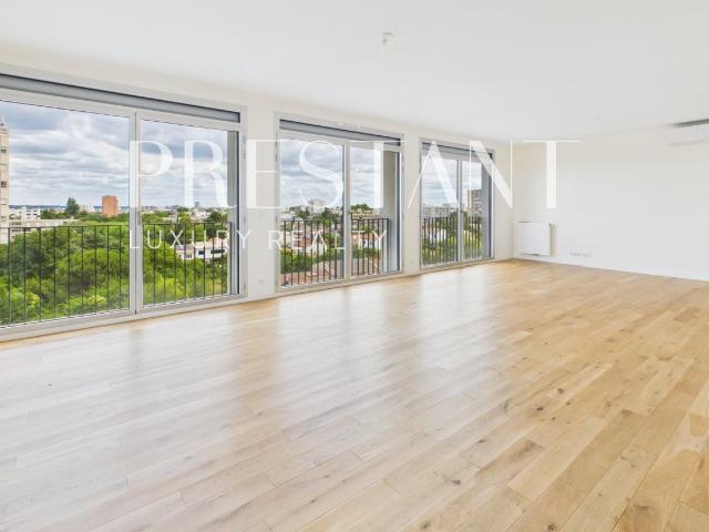 Bordeaux Caudéran Appartement d'expetion en dernier étage. 123m² Bordeaux