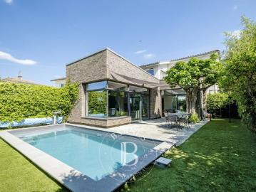 Bordeaux Caudéran Maison de 191 m² Jardin Piscine Garage