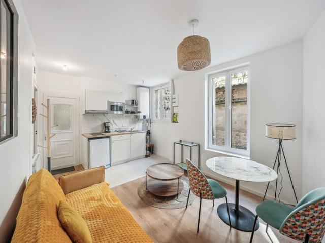 Bordeaux / Cité du Vin, Bordeaux Amsterdam Apartments for Rent