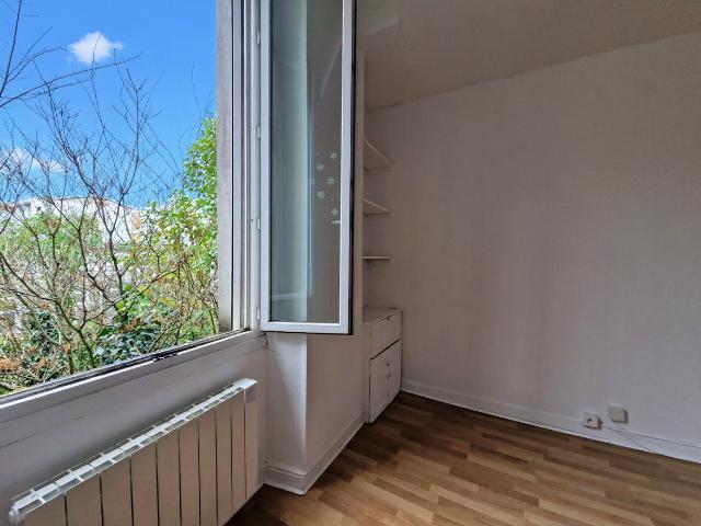 Bordeaux Mirail T2 à rénover dans immeuble pierre 52m² Bordeaux