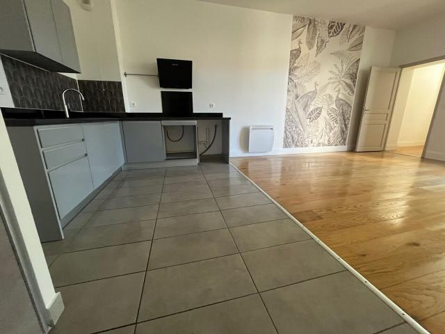 BORDEAUX PROCHE BARRIERE PESSAC T4 DUPLEX AVC TERRASSES ET P