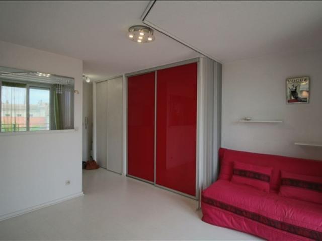 BORDEAUX SACRÉ COEUR / GARE SAINT JEAN T1 DE 30 M2 AVEC GRA