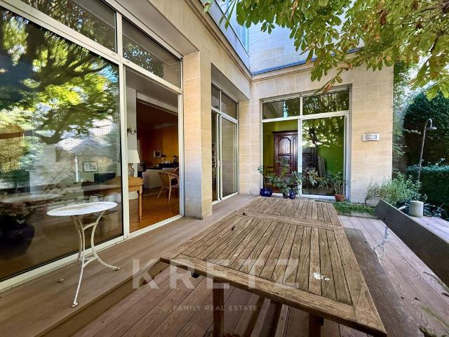 Bordeaux Saint Seurin Maison bourgeoise 370m², 6 chambres. 370m² Bordeaux
