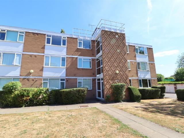Boreham Holt, Elstree, Borehamwood WD6, 2 bed flat to rent, £1,650 pcm | PrimeLocation