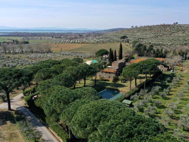 Borghetto Trasimeno 325m² Tuoro sul Trasimeno