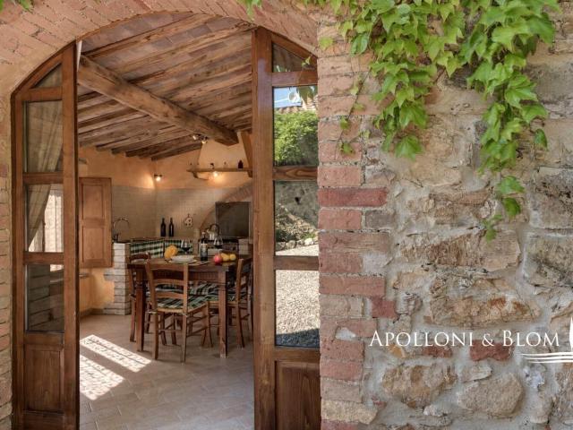 Borgo Imperatore con piscina e terreno, Siena Toscana 1800m² Murlo